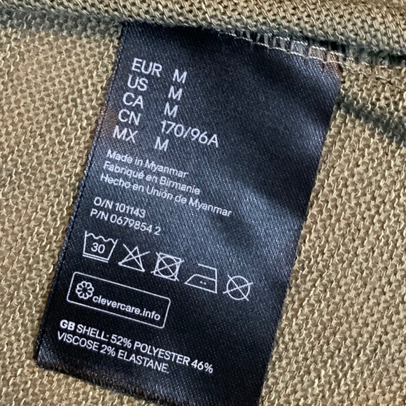 H&M Green M Cardigan Lightweight Cover up Scandi Girl Normcore Minimalist - Picture 4 of 6